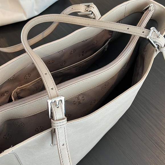 Tory Burch Saffiano Leather Tote Bag - Picture 2 of 5